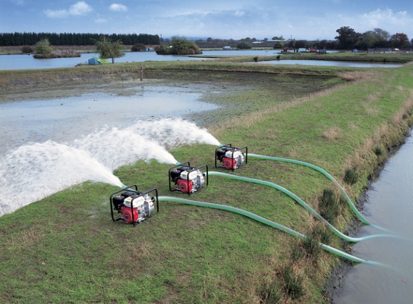 Multiple Centrifugal Pumps in use