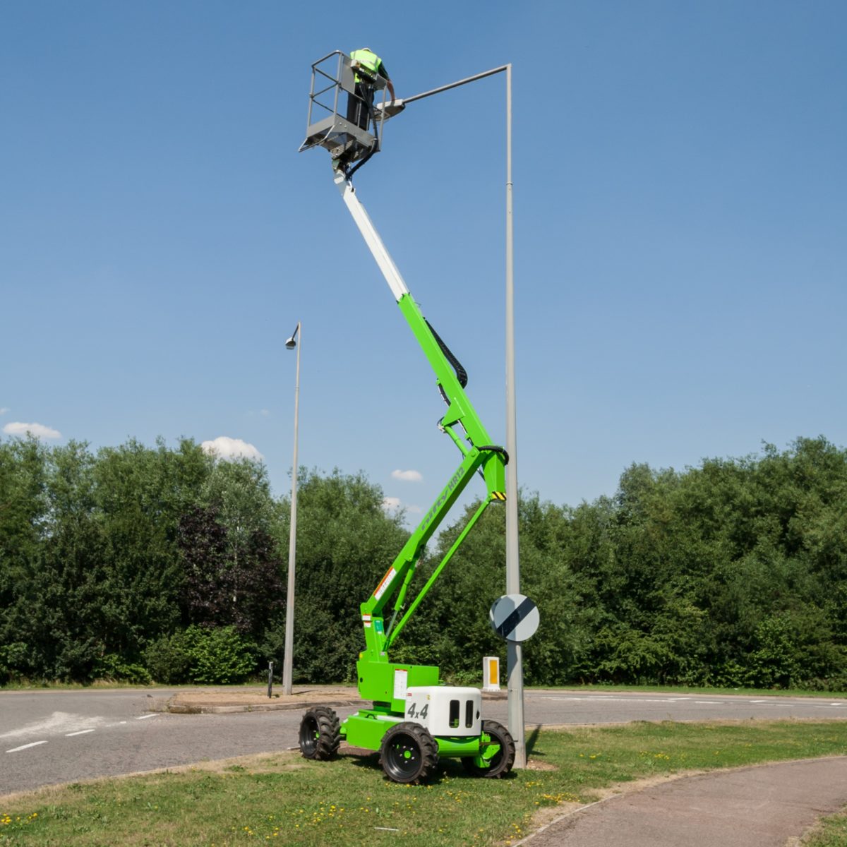 12m 4x4 Cherry Picker Hire Hertfordshire & London Herts Tool Co.