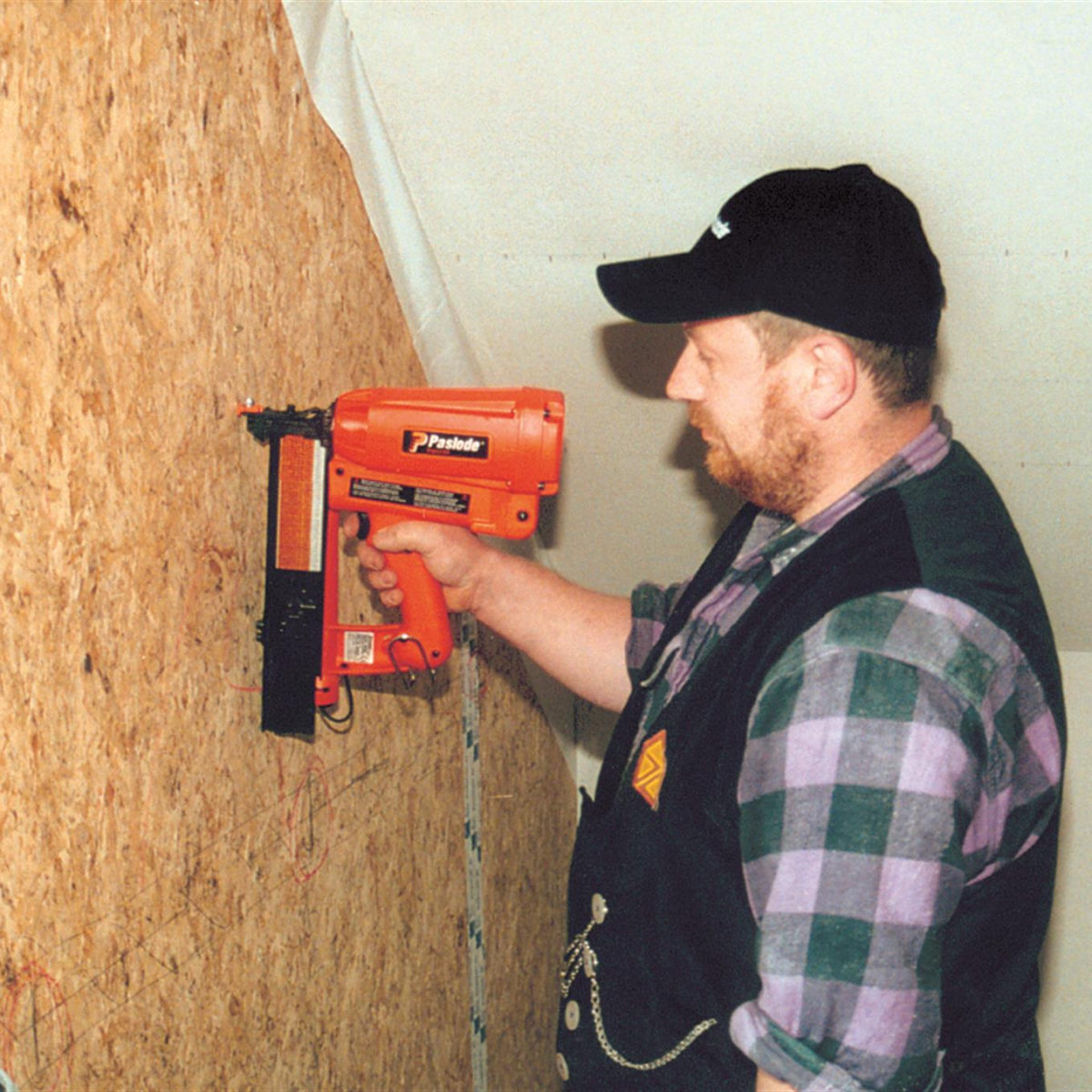 Paslode Cordless Stapler Hire Hertfordshire & London Herts Tool Co.