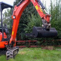 2-4T Rake Riddle Bucket Hire - Image 3