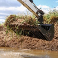 2-4T Rake Riddle Bucket Hire - Image 7